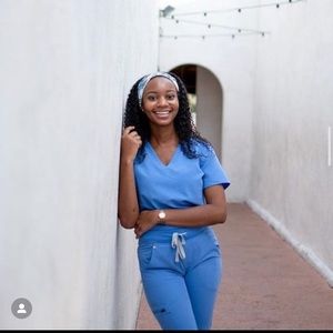 FIGS XXS SCRUB TOP AND PANT - CIEL BLUE